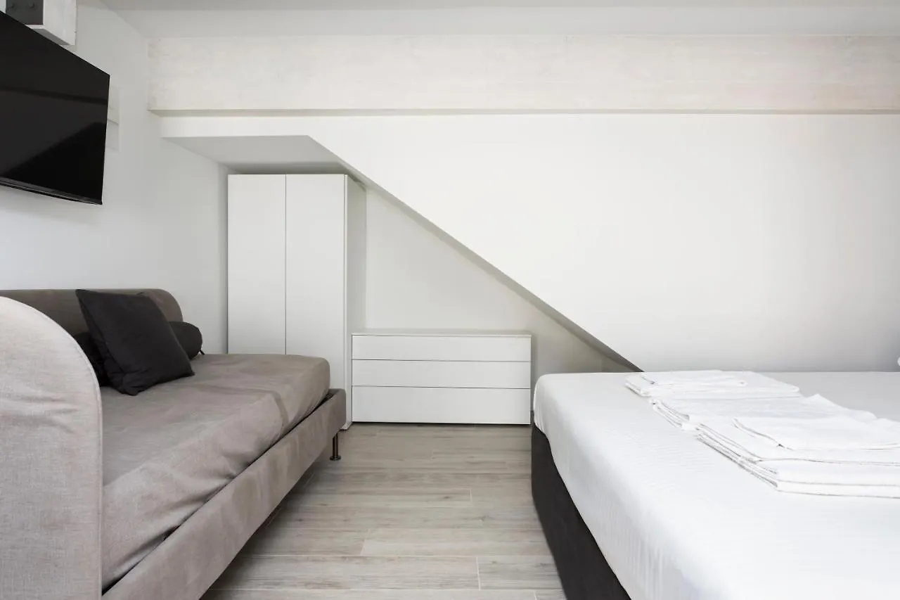 Nest For 2 In Milan Fashion District Via S Cecilia Διαμέρισμα Ιταλία