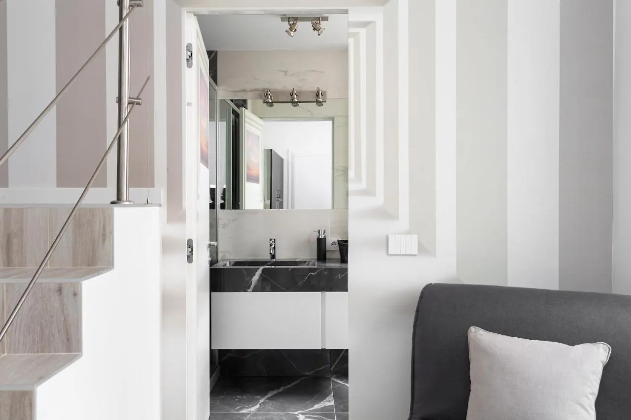 Nest For 2 In Milan Fashion District Via S Cecilia Διαμέρισμα Ιταλία